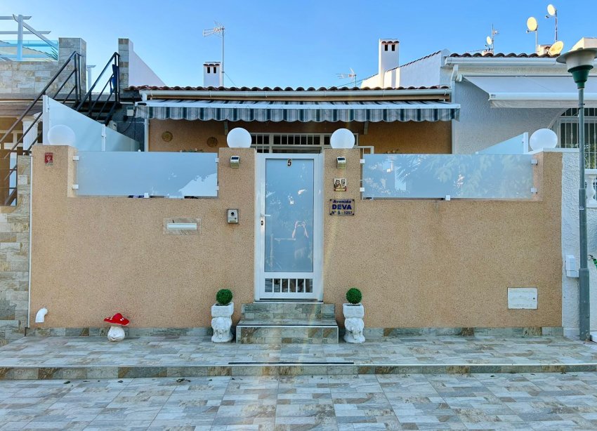 Resale - Terraced house / Townhouse - Torrevieja - Urbanización San Luis