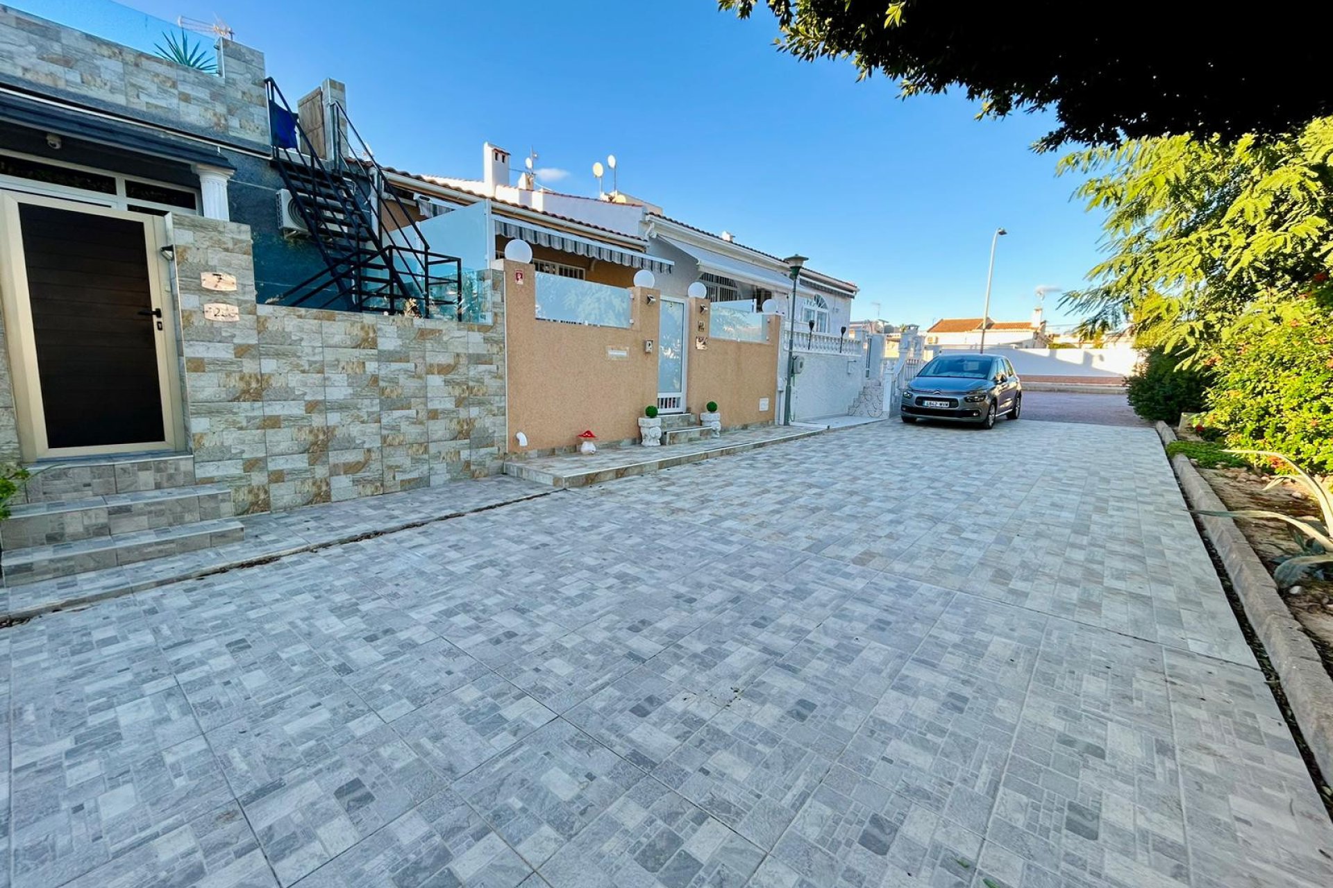 Resale - Terraced house / Townhouse - Torrevieja - Urbanización San Luis