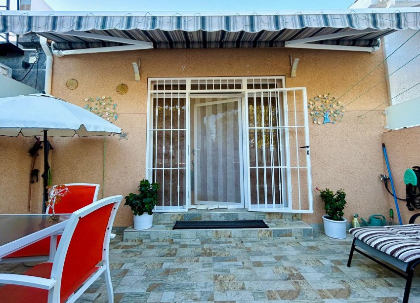 Resale - Terraced house / Townhouse - Torrevieja - Urbanización San Luis