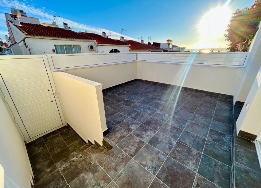 Resale - Terraced house / Townhouse - Torrevieja - Urbanización San Luis