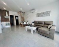 Resale - Terraced house / Townhouse - Torrevieja - Urbanización San Luis