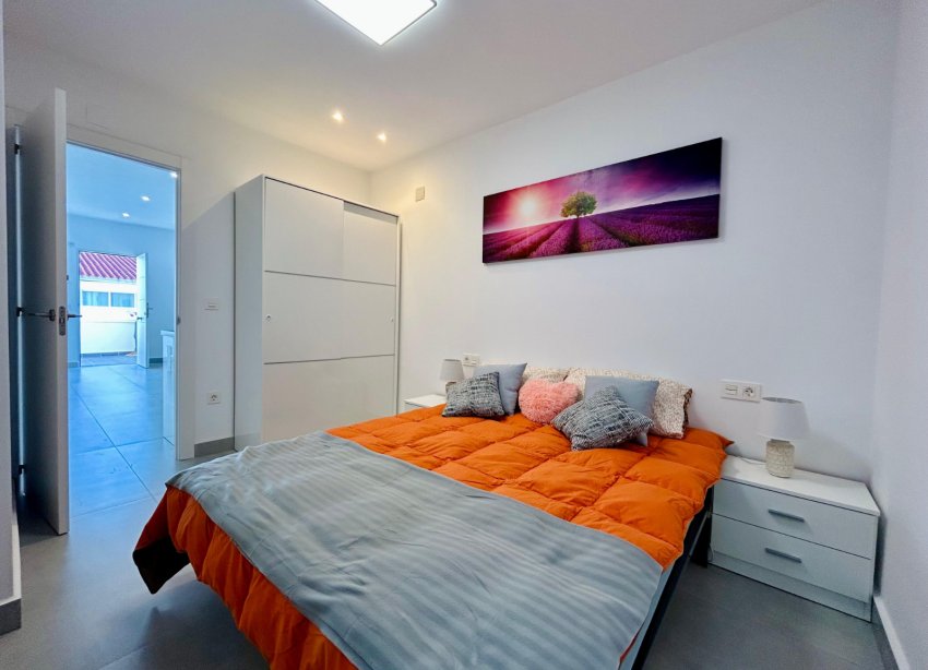 Resale - Terraced house / Townhouse - Torrevieja - Urbanización San Luis