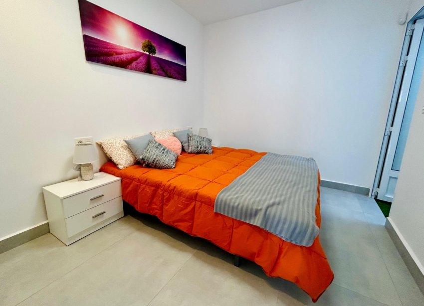 Resale - Terraced house / Townhouse - Torrevieja - Urbanización San Luis