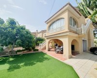 Resale - Terraced house / Townhouse - Torrevieja