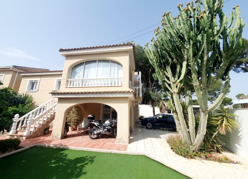 Resale - Terraced house / Townhouse - Torrevieja