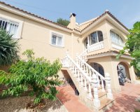 Resale - Terraced house / Townhouse - Torrevieja