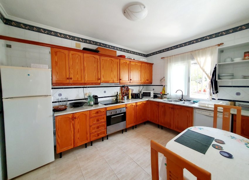 Resale - Terraced house / Townhouse - Torrevieja