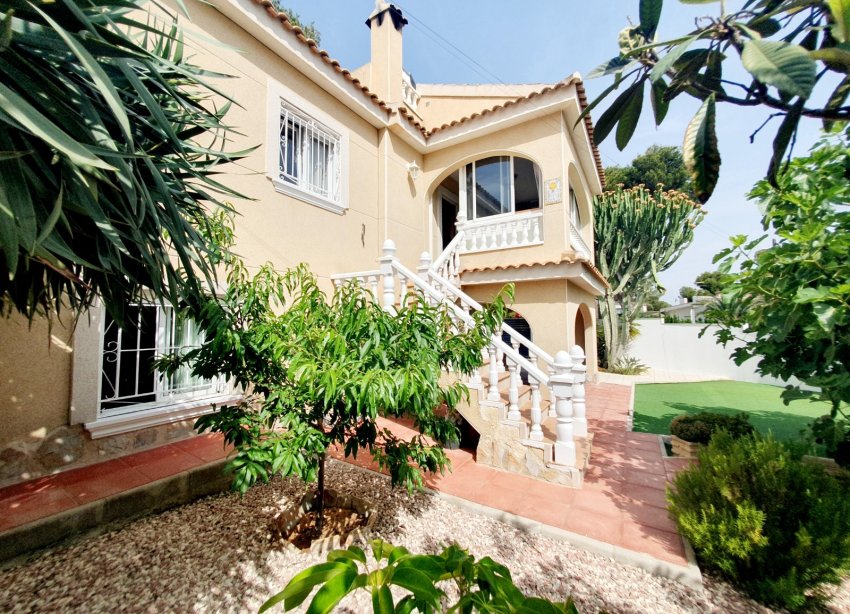 Resale - Terraced house / Townhouse - Torrevieja