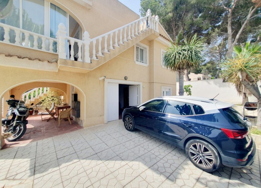 Resale - Terraced house / Townhouse - Torrevieja