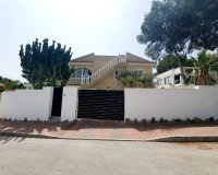 Resale - Terraced house / Townhouse - Torrevieja