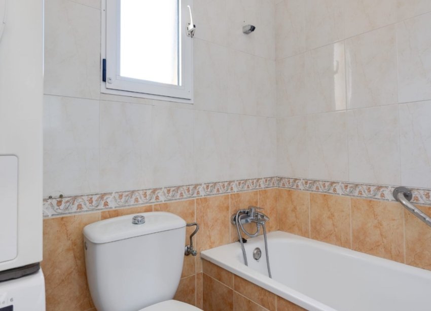 Resale - Terraced house / Townhouse - Torrevieja