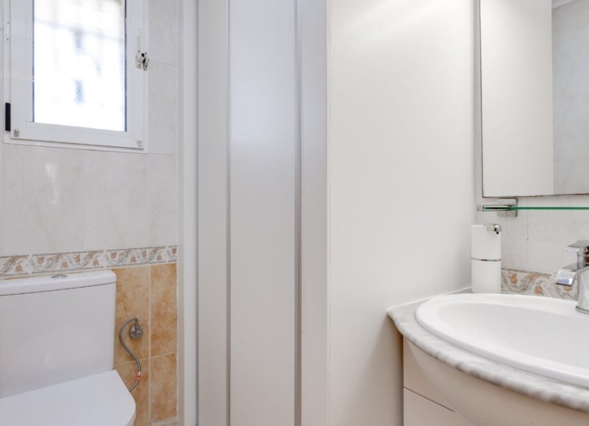 Resale - Terraced house / Townhouse - Torrevieja