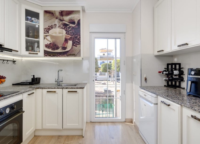 Resale - Terraced house / Townhouse - Torrevieja