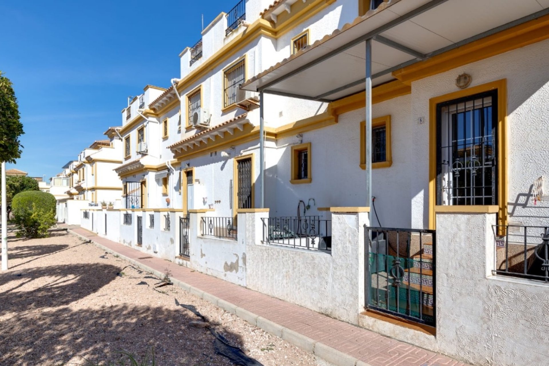 Resale - Terraced house / Townhouse - Torrevieja