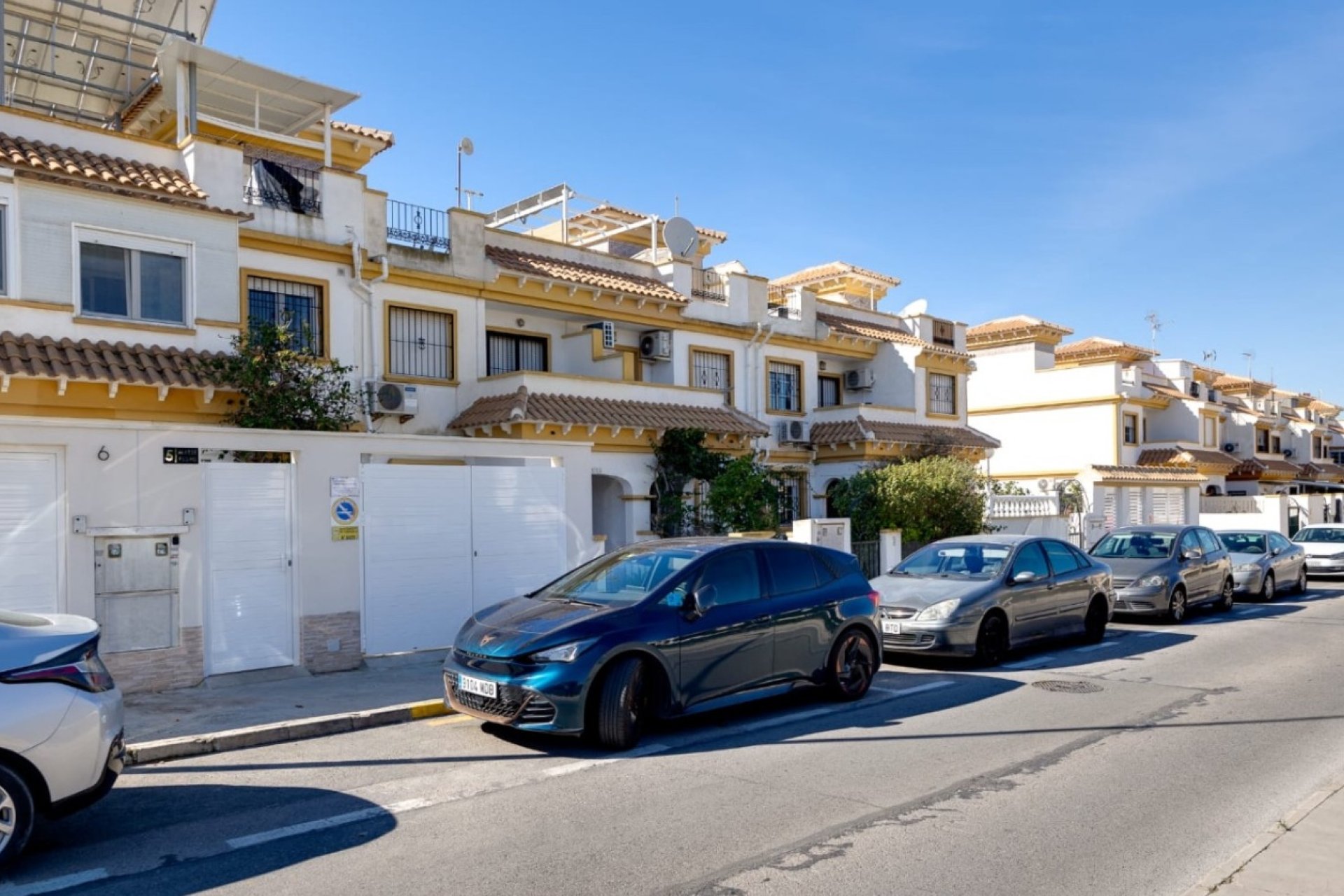 Resale - Terraced house / Townhouse - Torrevieja
