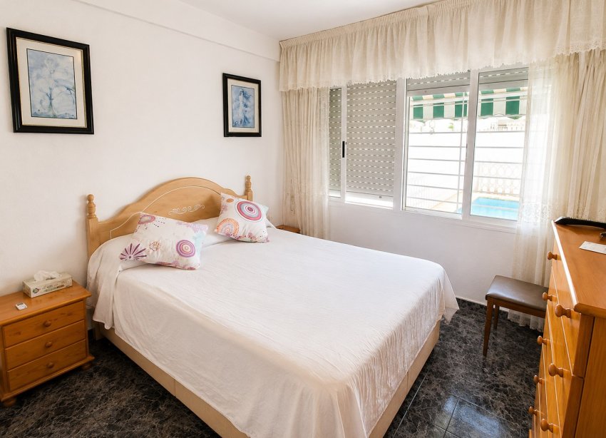 Resale - Terraced house / Townhouse - Torrevieja