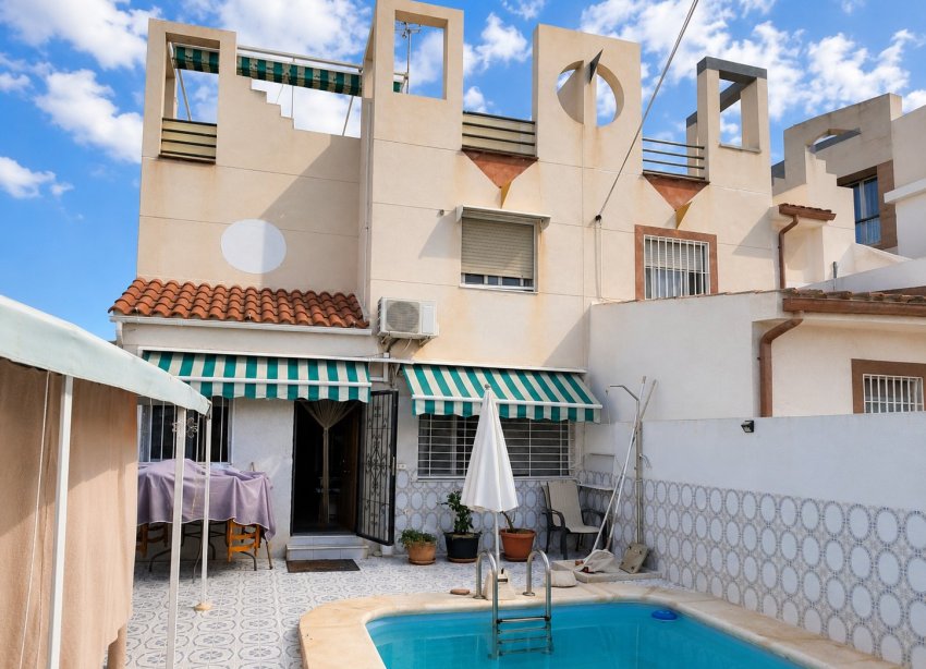 Resale - Terraced house / Townhouse - Torrevieja