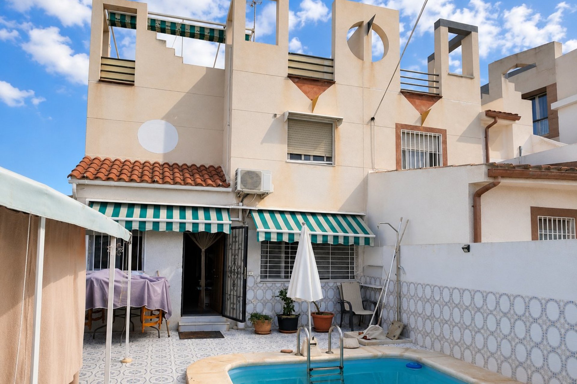 Resale - Terraced house / Townhouse - Torrevieja