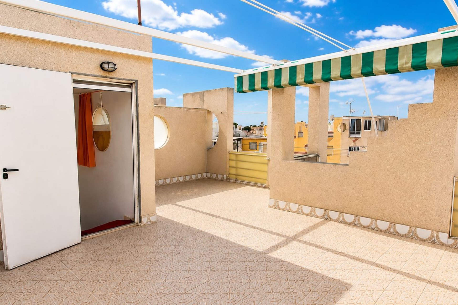 Resale - Terraced house / Townhouse - Torrevieja