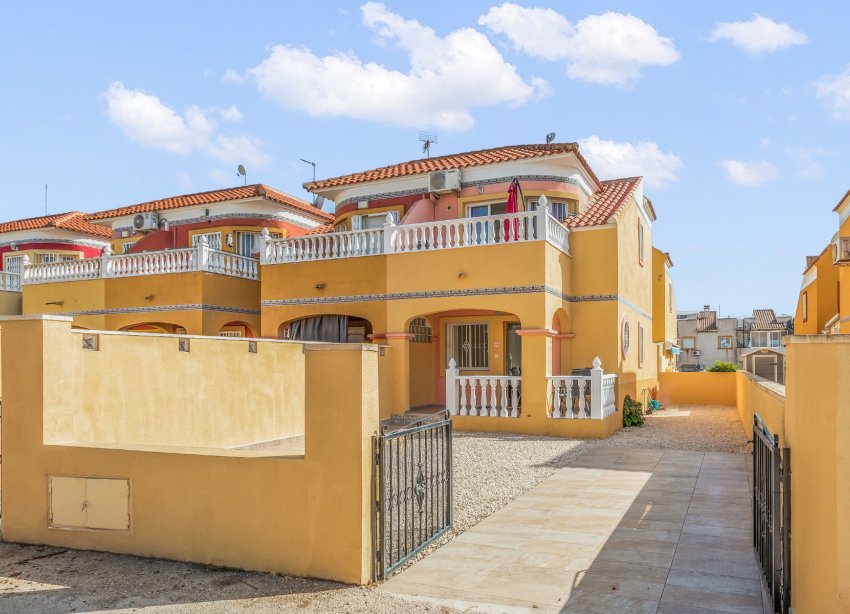 Resale - Town House - Orihuela Costa - La Zenia