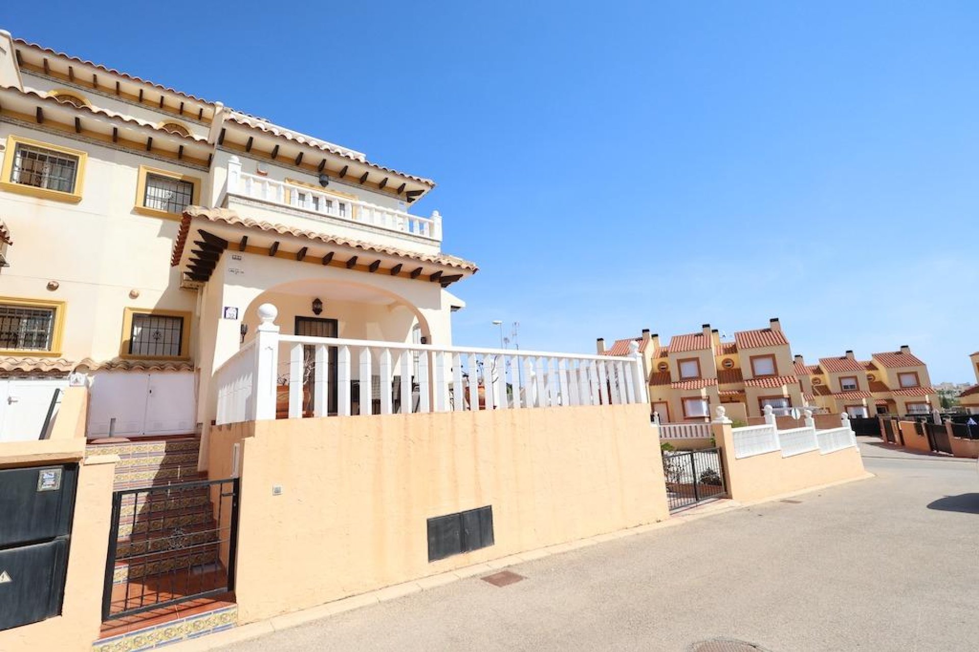 Resale - Town House - Orihuela Costa - Montezenia