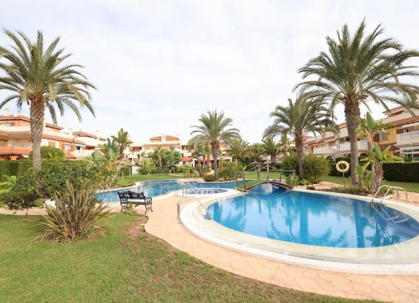 Resale - Town House - Orihuela Costa - Punta Prima