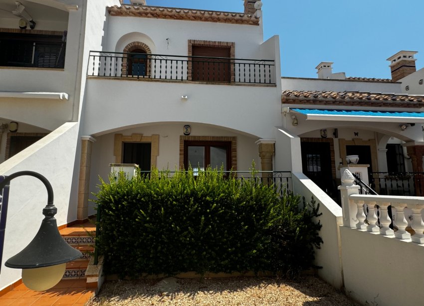 Resale - Town House - Orihuela Costa - Villamartín