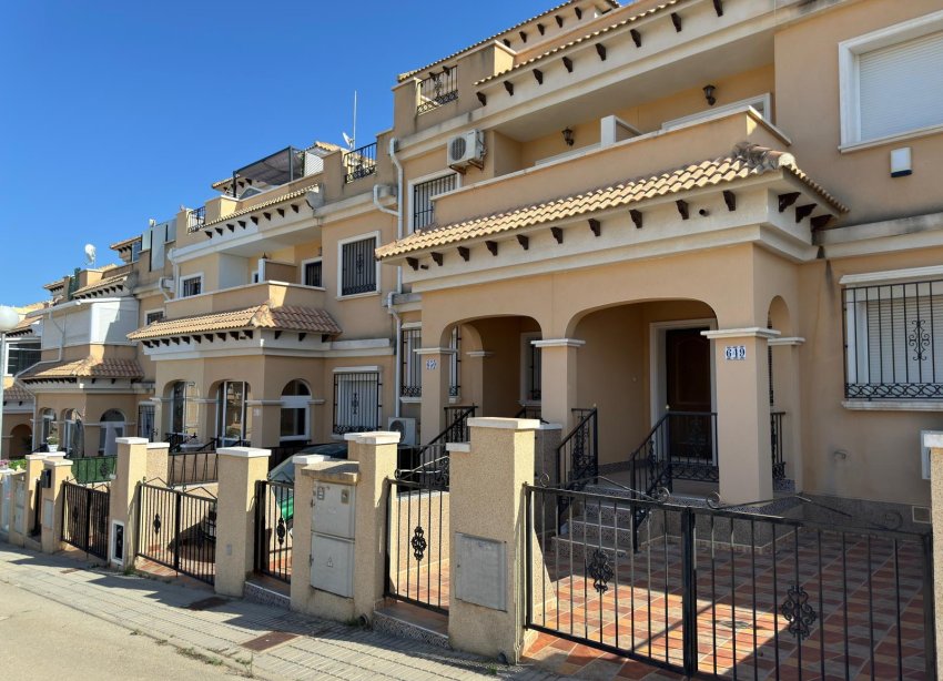 Resale - Town House - Orihuela Costa - Villamartín