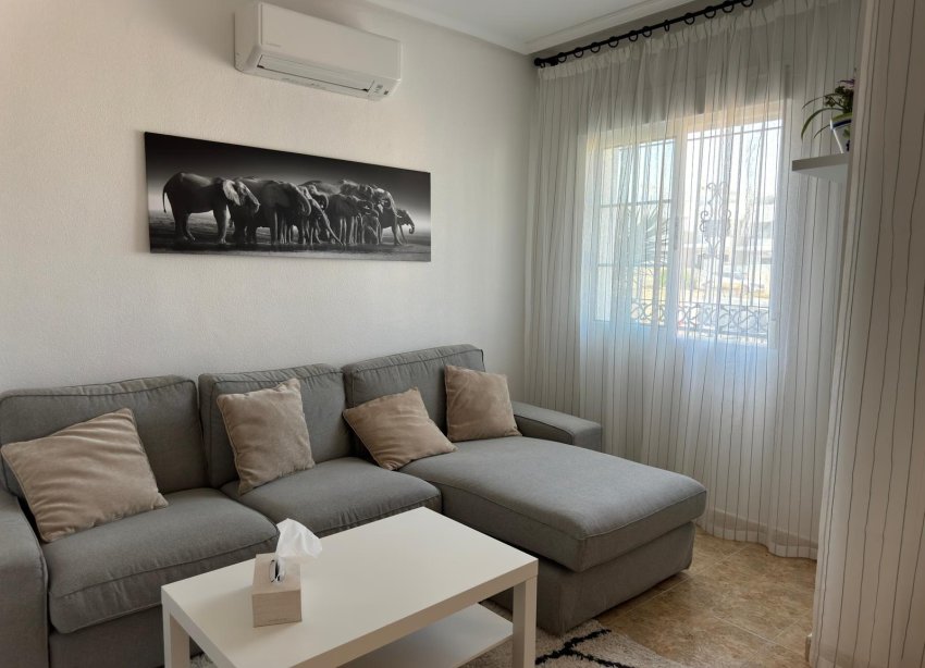 Resale - Town House - Orihuela Costa - Villamartín