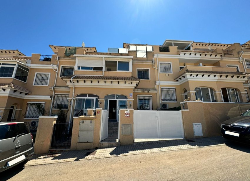 Resale - Town House - Orihuela Costa - Villamartín