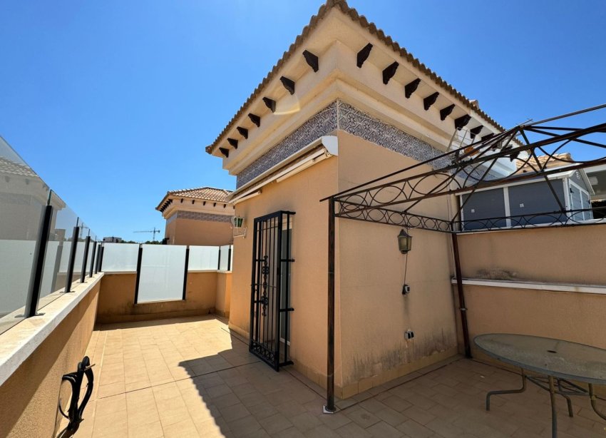 Resale - Town House - Orihuela Costa - Villamartín