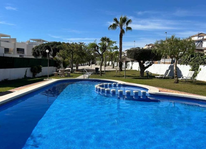 Resale - Town House - Orihuela Costa - Villamartín