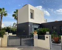 Resale - Town House - Orihuela Costa - Villamartín