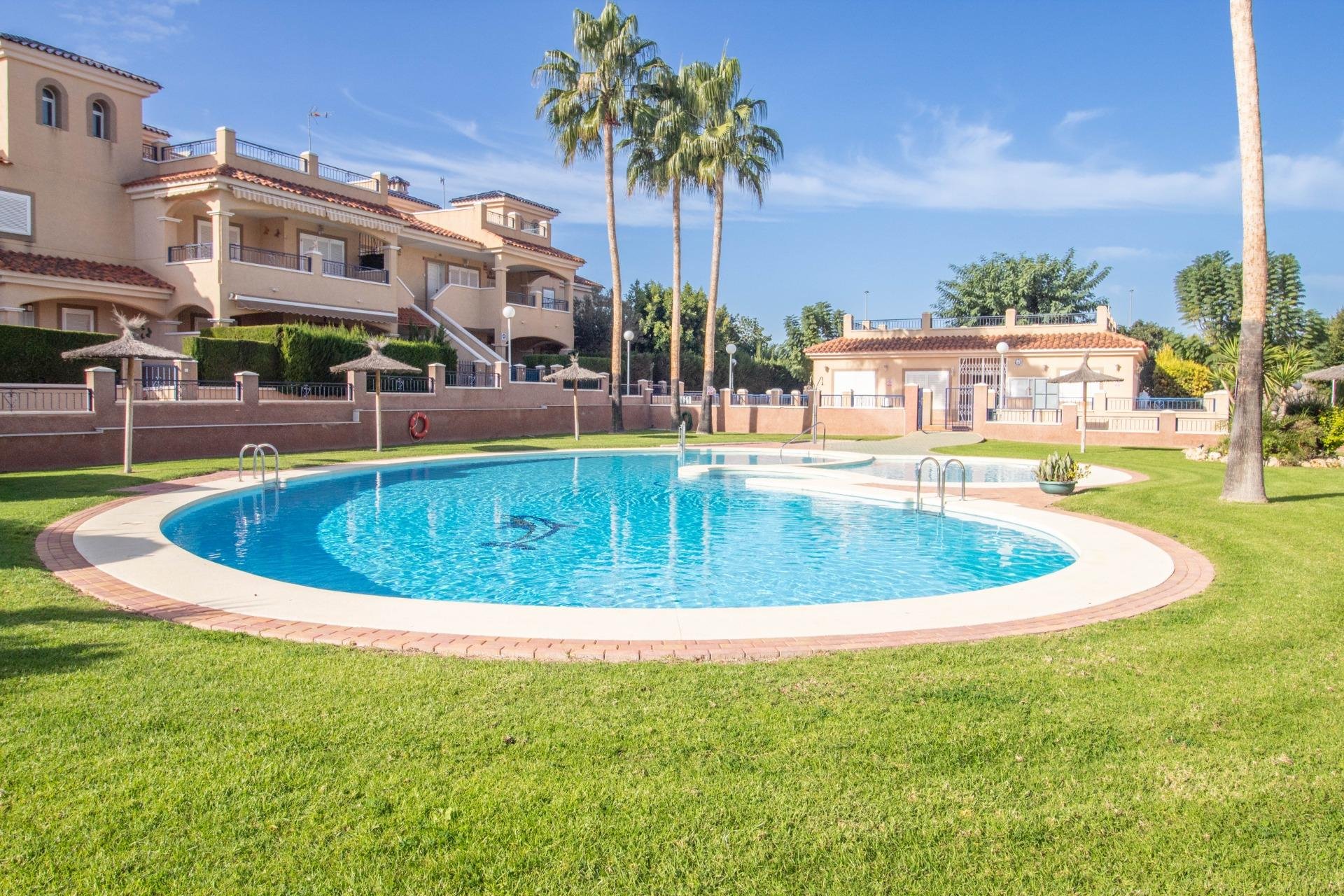 Resale - Town House - Pilar de la Horadada - Mil Palmeras