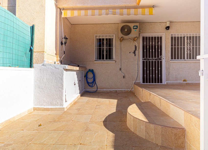 Resale - Town House - Torrevieja - Aguas Nuevas