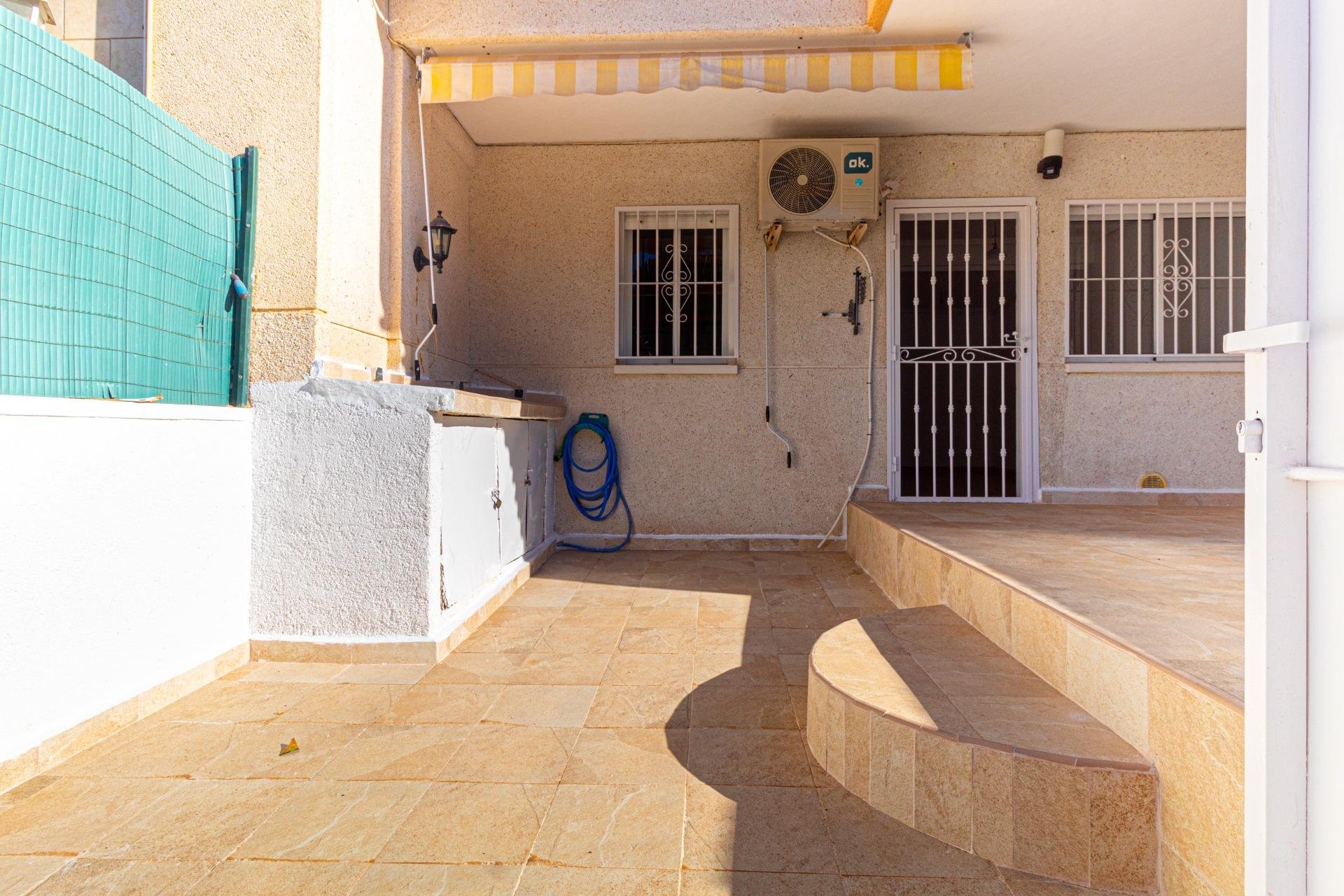 Resale - Town House - Torrevieja - Aguas Nuevas