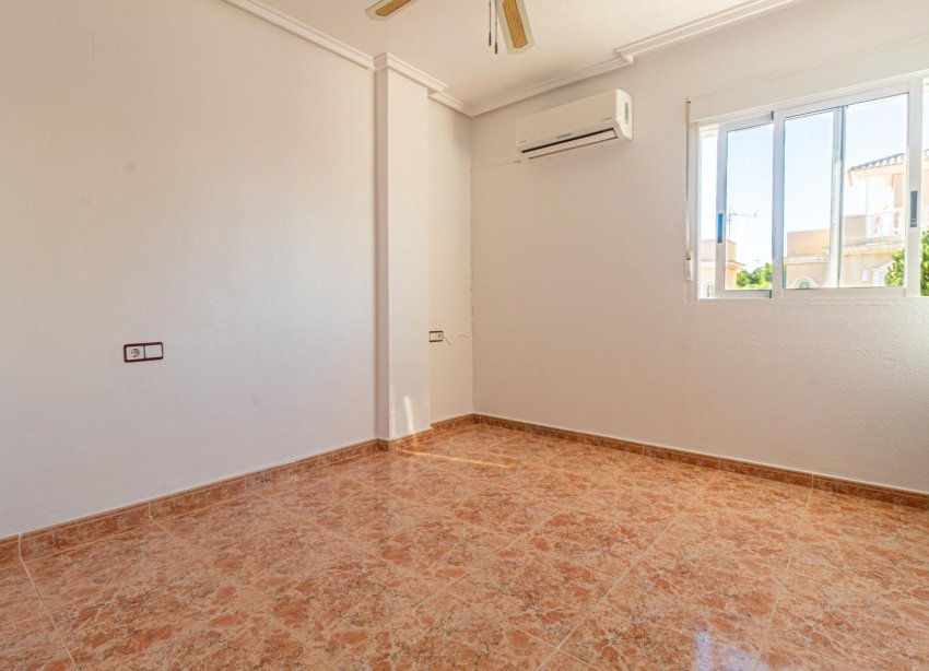 Resale - Town House - Torrevieja - Aguas Nuevas