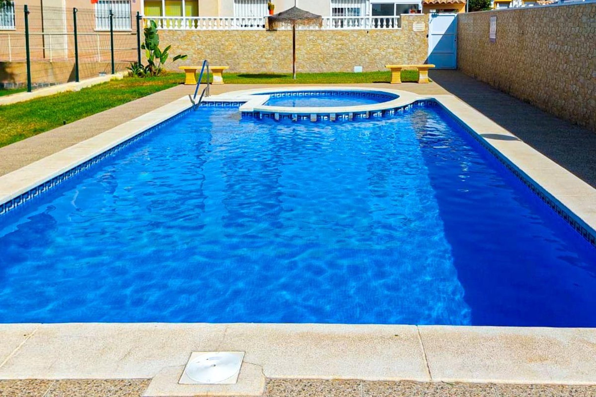 Resale - Town House - Torrevieja - Aguas Nuevas