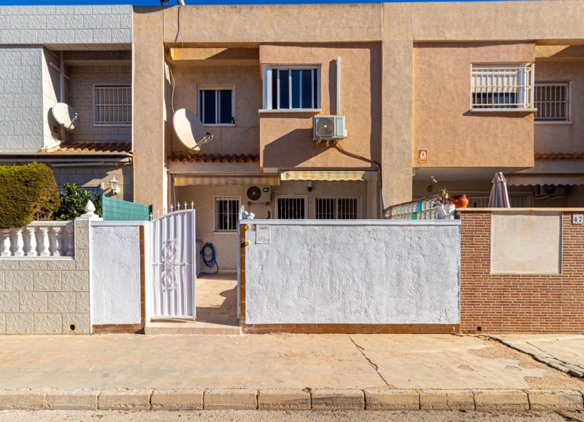 Resale - Town House - Torrevieja - Aguas Nuevas