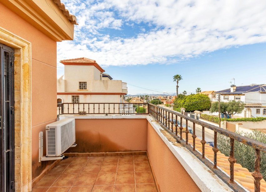 Resale - Town House - Torrevieja - Aguas Nuevas