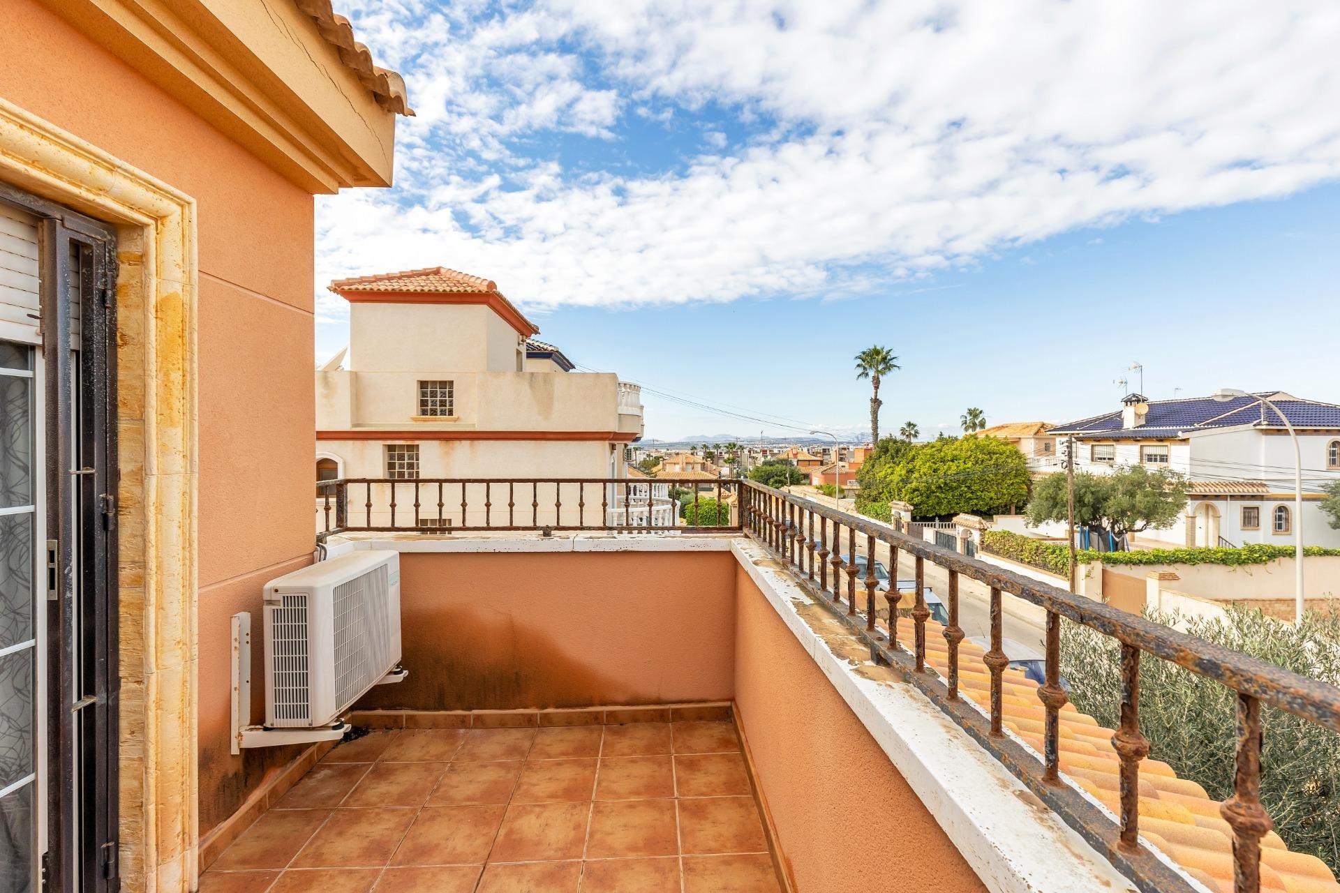 Resale - Town House - Torrevieja - Aguas Nuevas