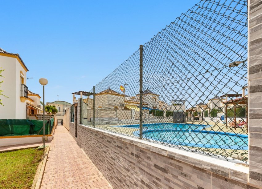 Resale - Town House - Torrevieja - Los altos