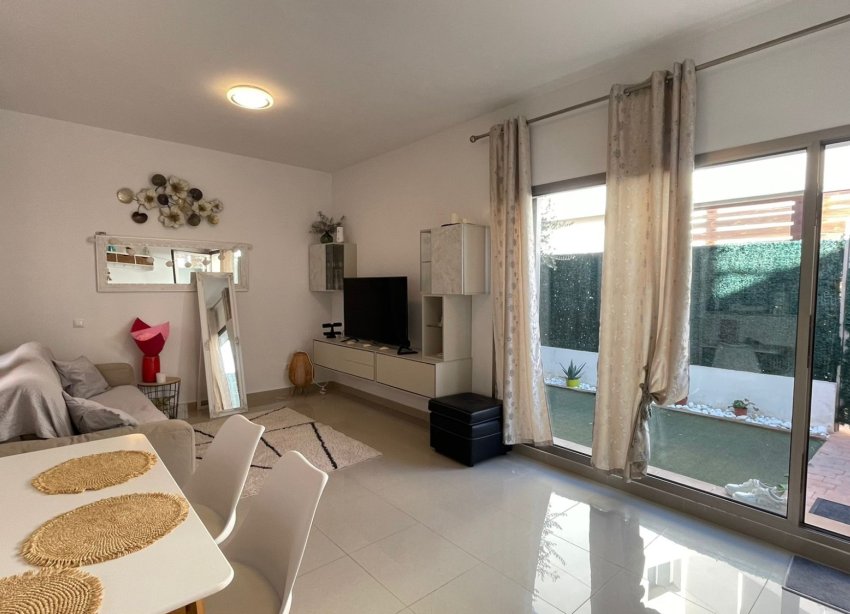 Resale - Town House - Torrevieja - Punta Prima