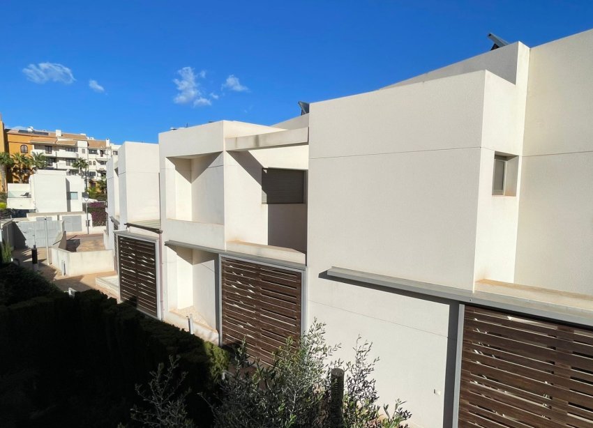 Resale - Town House - Torrevieja - Punta Prima