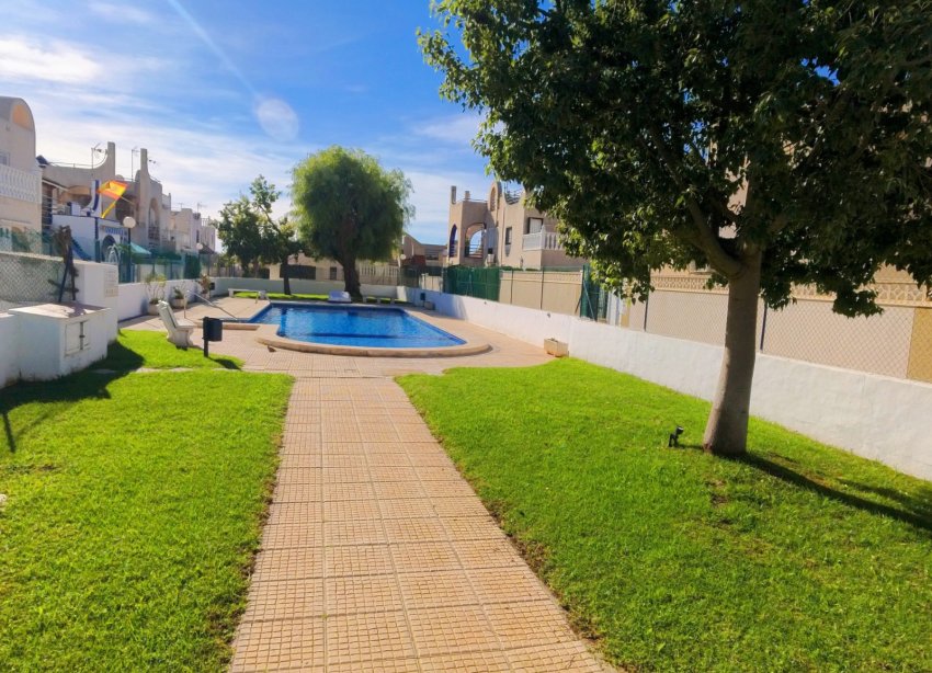 Resale - Town House - Torrevieja