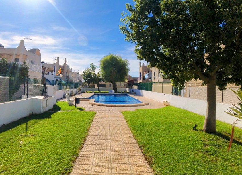 Resale - Town House - Torrevieja