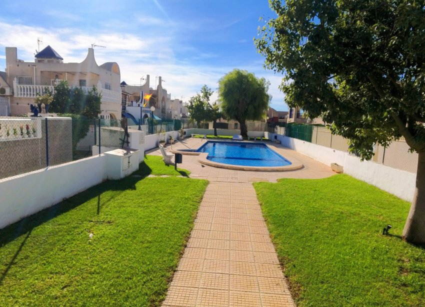 Resale - Town House - Torrevieja