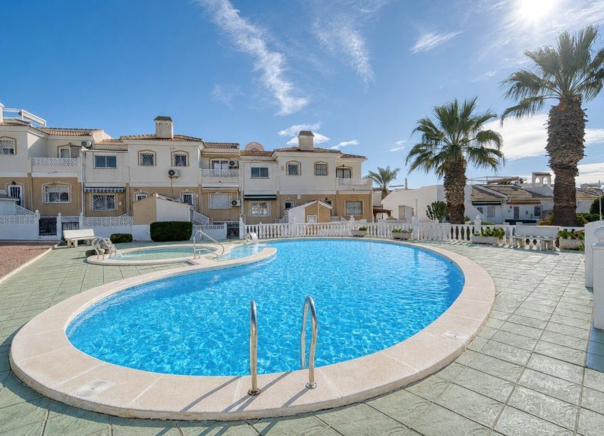 Resale - Townhouse / Terraced House - Benijofar - Monte Azul