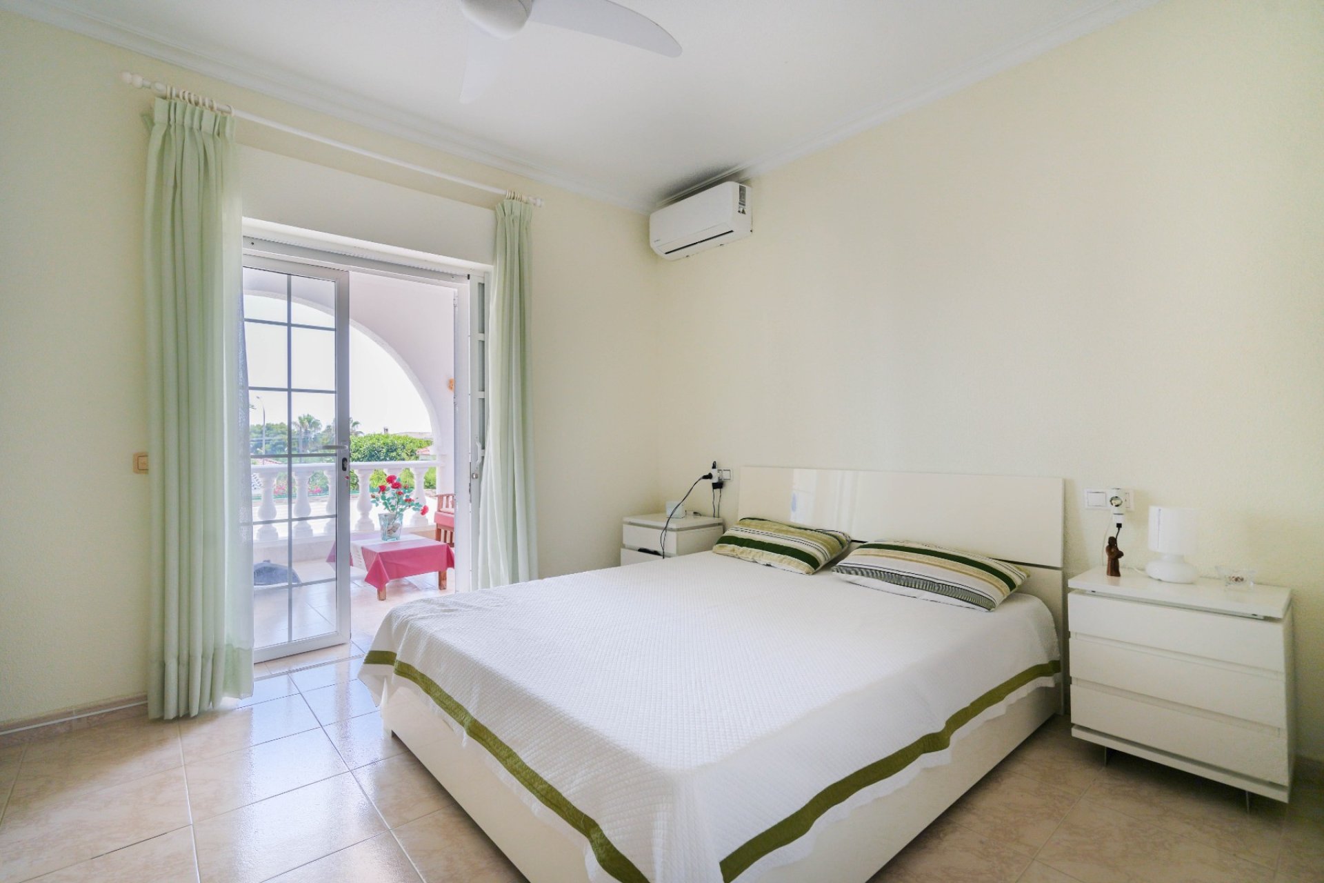 Resale - Townhouse / Terraced House - Ciudad Quesada