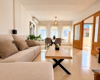 Resale - Townhouse / Terraced House - Daya Nueva